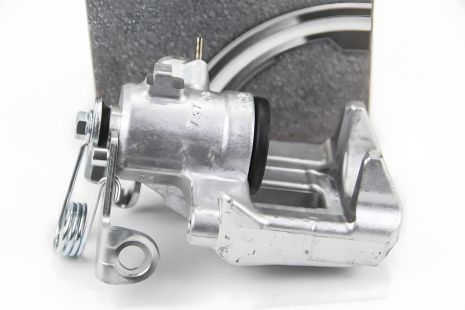 Задний тормозной суппорт Audi A4 L, ABS (520571)