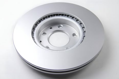 Передний тормозной диск Mazda 6 1.8-2.5 08.07-07.13, HELLA PAGID (8DD355115771) Передний тормозной диск Mazda 6 1.8-2.5 08.07-07.13, HELLA PAGID (8DD355115771)