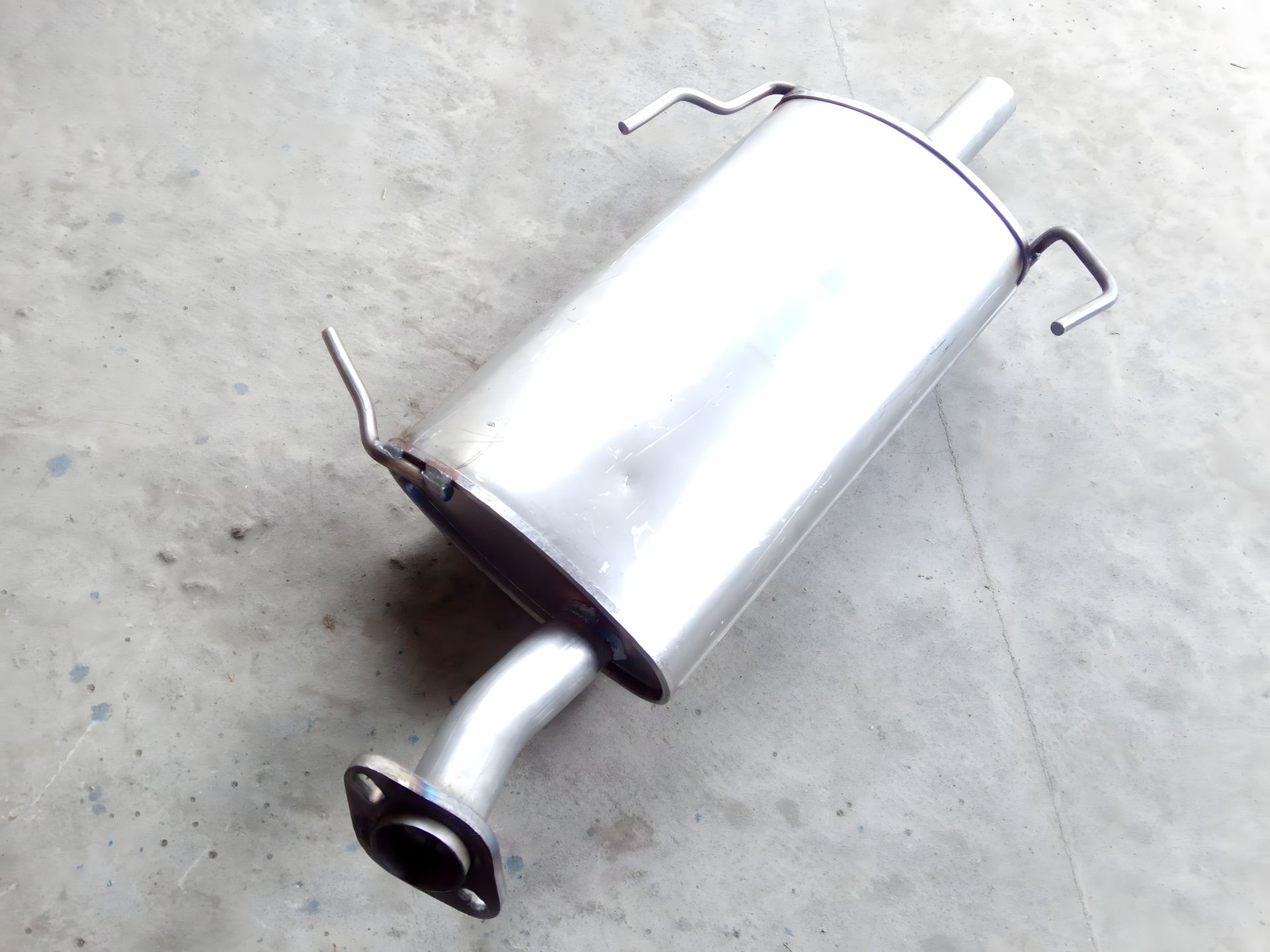 Глушник для Maxima 2.0 V6/3.0 V6 94-00 від POLMO, артикул 15.61 (20100-38U15) Глушник для Maxima 2.0 V6/3.0 V6 94-00 від POLMO, артикул 15.61 (20100-38U15)