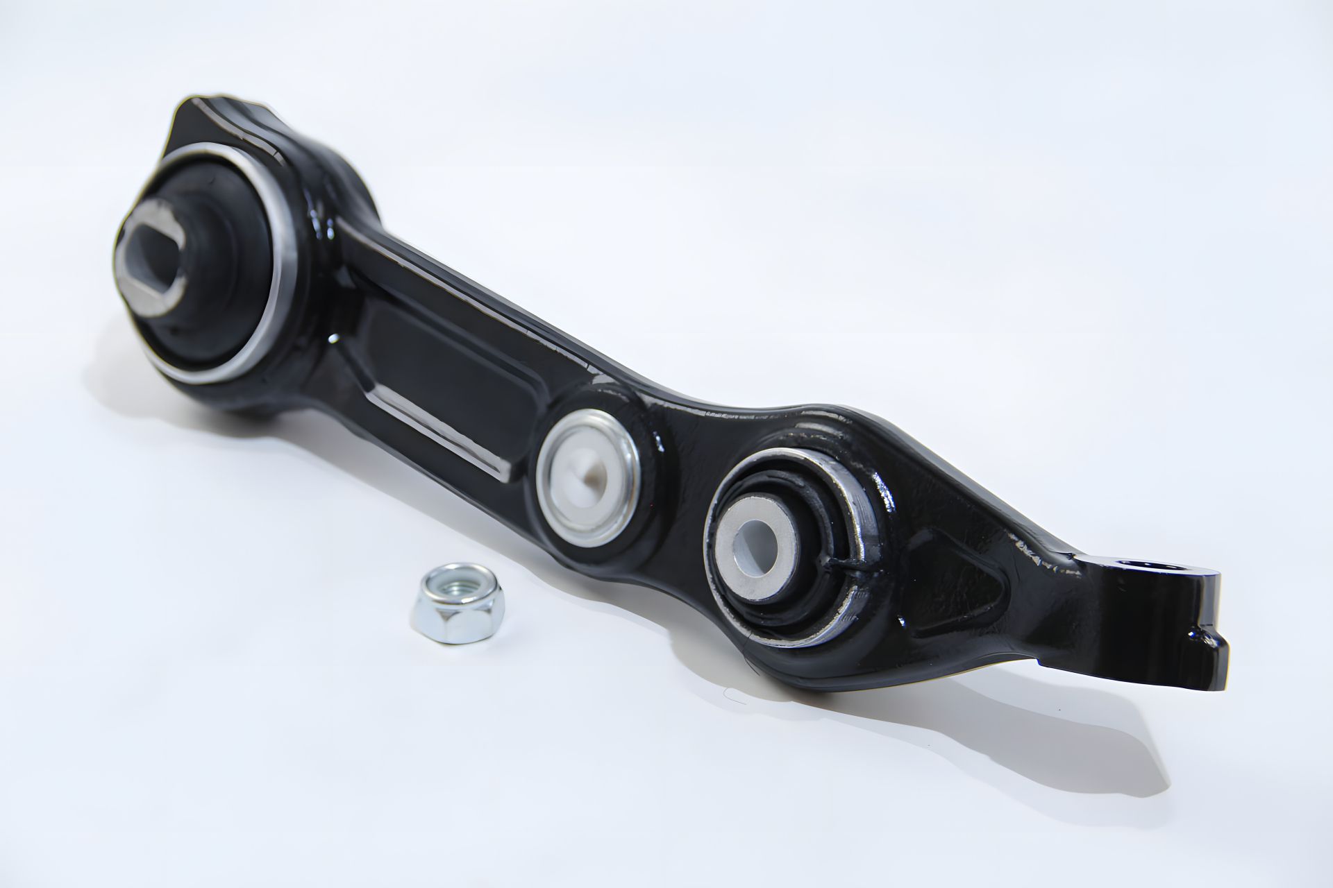 Передній нижній важіль MB E-class (W211) задній/правий, JP Group (1340101880) Передній нижній важіль MB E-class (W211) задній/правий, JP Group (1340101880)