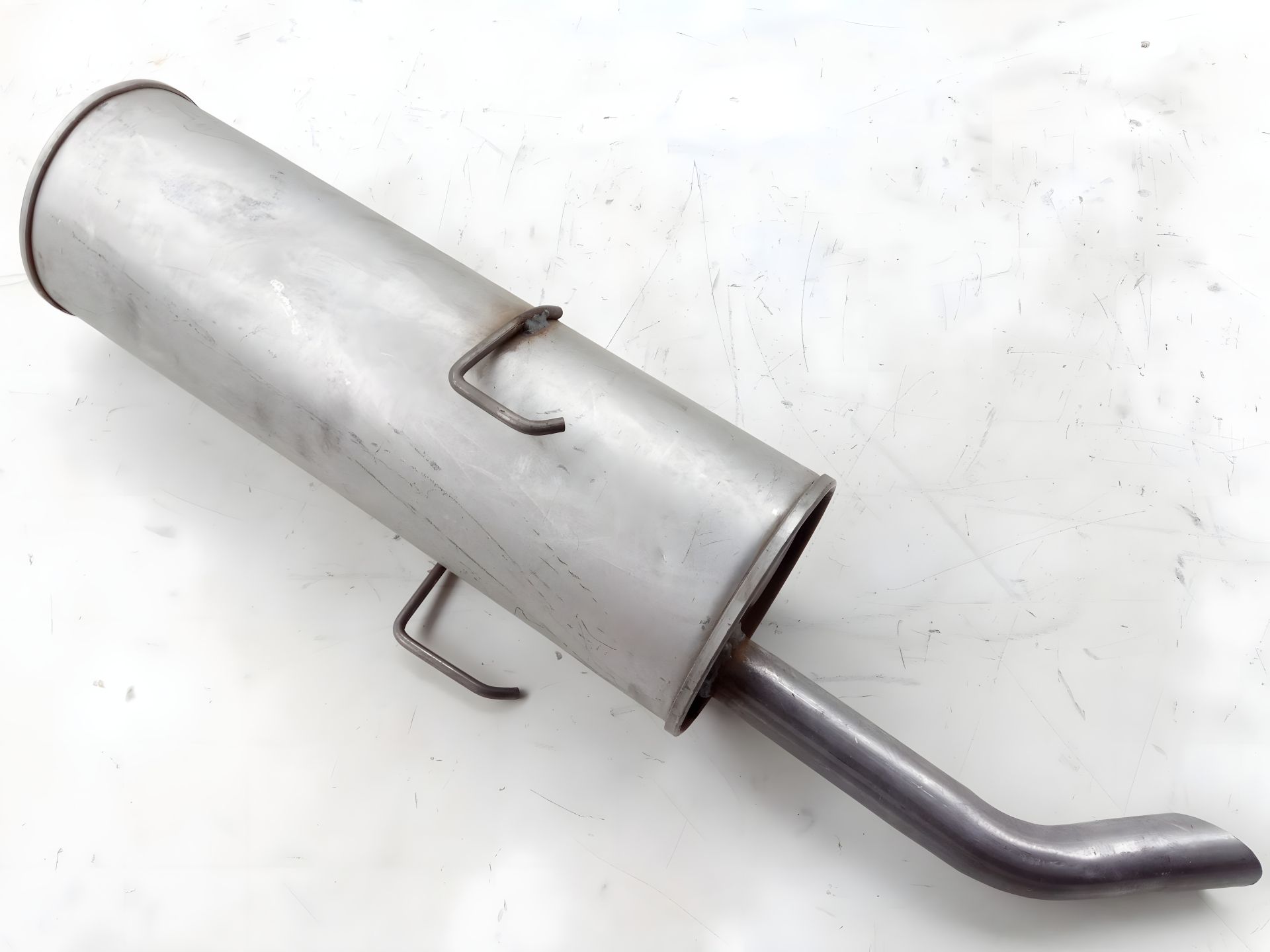 Глушник PEUGEOT 405 1.4/1.6 kat 87-96, POLMO (19.04) (172624) Глушник PEUGEOT 405 1.4/1.6 kat 87-96, POLMO (19.04) (172624)