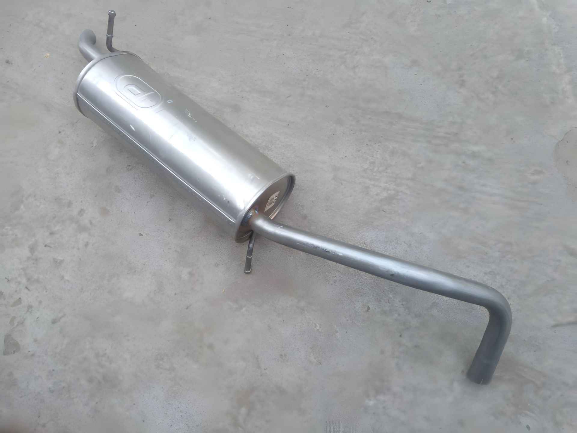 Глушник Fabia 1.2i 12v kombi 01- POLMO 24.52 Глушник Fabia 1.2i 12v kombi 01- POLMO 24.52