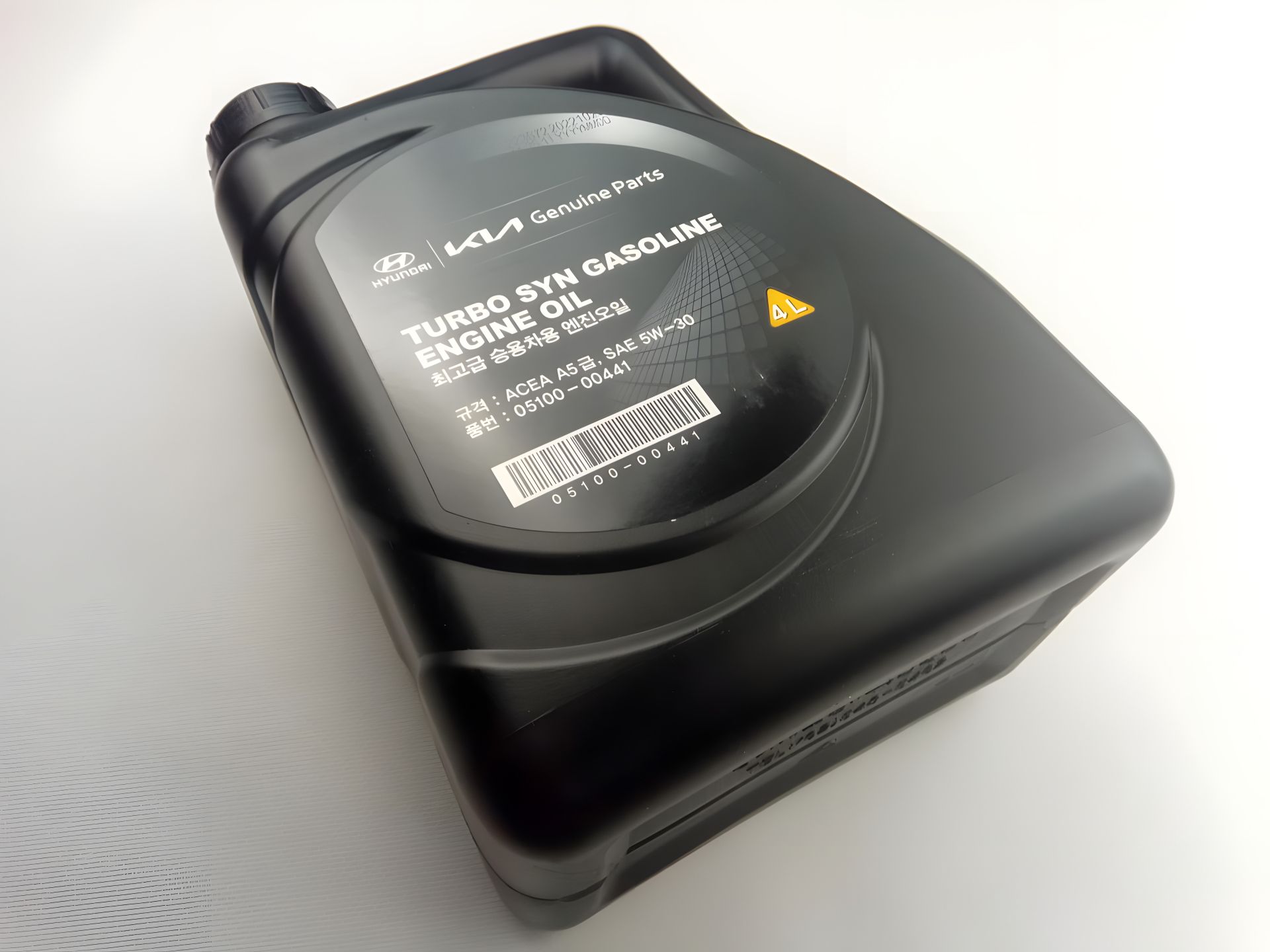Моторное масло 5W-30 синтетическое HYUNDAI Turbo SYN Gasoline 4л. (05100-00441) Моторное масло 5W-30 синтетическое HYUNDAI Turbo SYN Gasoline 4л. (05100-00441)