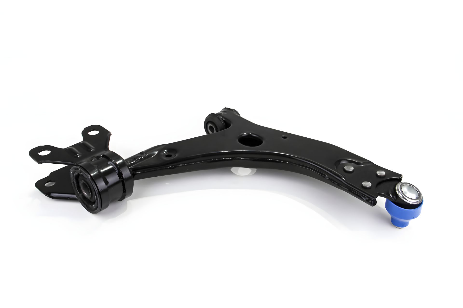 Передній важіль Ford Focus III 11- L, BGA (TRC2338) Передній важіль Ford Focus III 11- L, BGA (TRC2338)