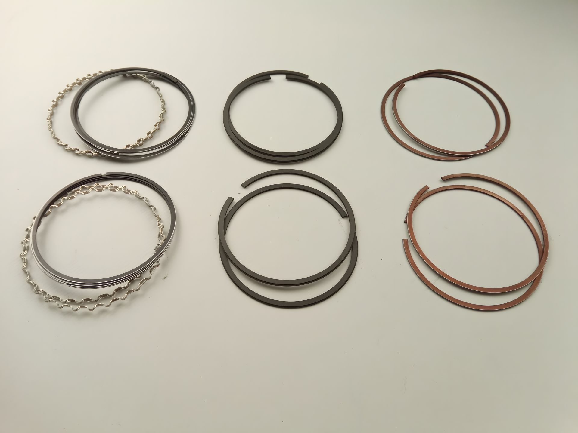 Ремонтные кольца AMP для Lacetti 1.8, диаметр 81,85 (PR-CHE-49-1590-025) Ремонтные кольца AMP для Lacetti 1.8, диаметр 81,85 (PR-CHE-49-1590-025)