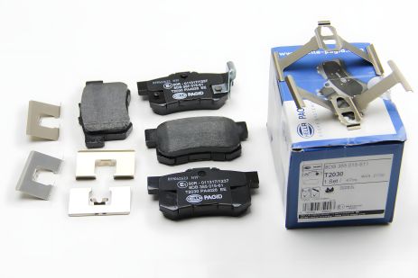 Задние колодки тормозные для Civic 98-01/CR-V 01-06 (Akebono) (47,5x89x14,5), HELLA PAGID (8DB355015611)