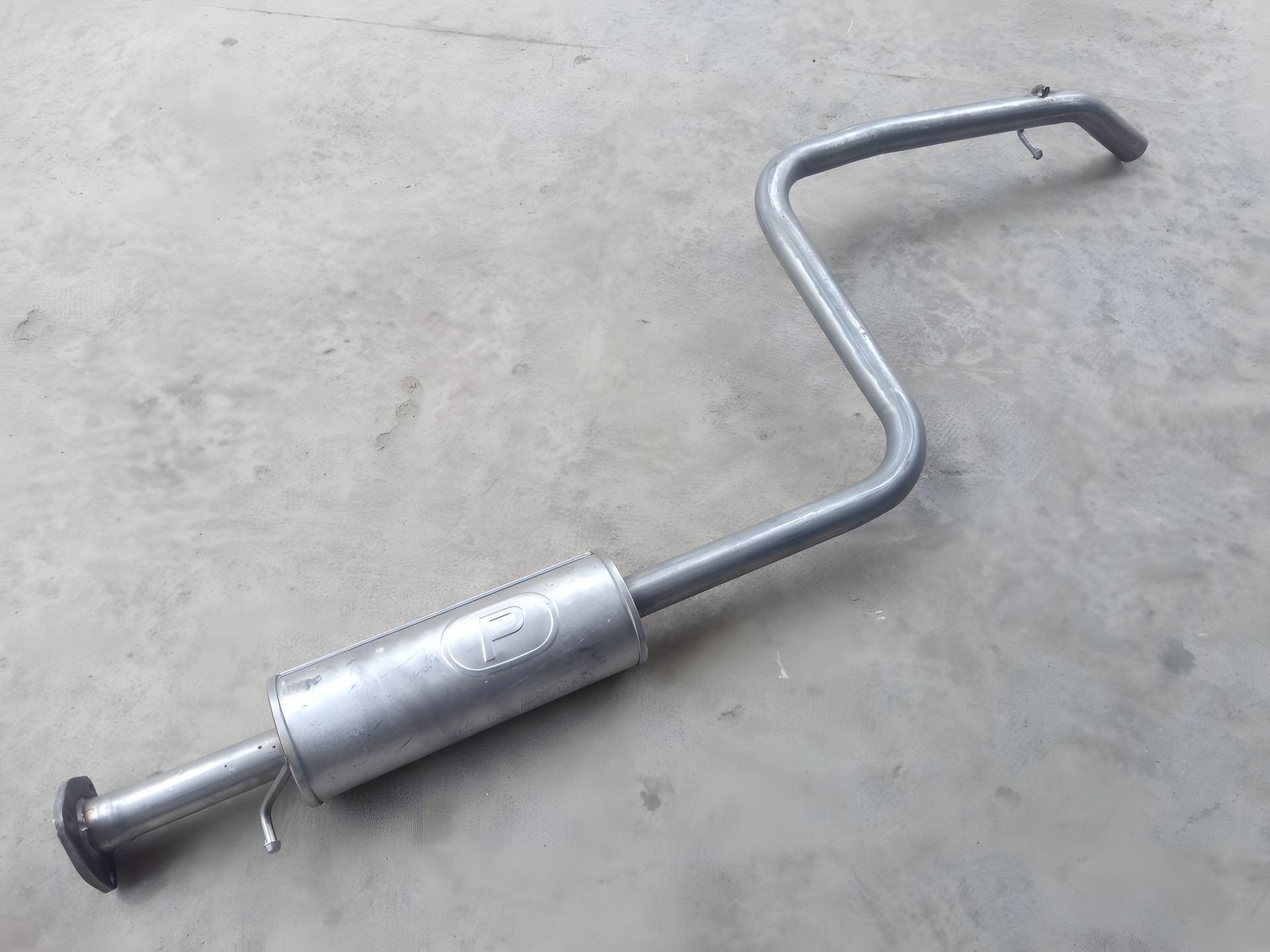 Резонатор: Nubira 1.6, POLMO (05.13) (96311377) Резонатор: Nubira 1.6, POLMO (05.13) (96311377)