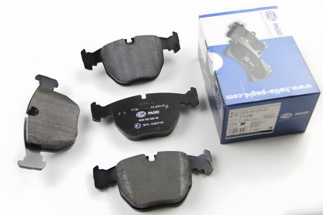 Передние тормозные колодки bmw x5 e53/5 (e39)/7 (e38), HELLA PAGID (8DB355008281) Передние тормозные колодки bmw x5 e53/5 (e39)/7 (e38), HELLA PAGID (8DB355008281)