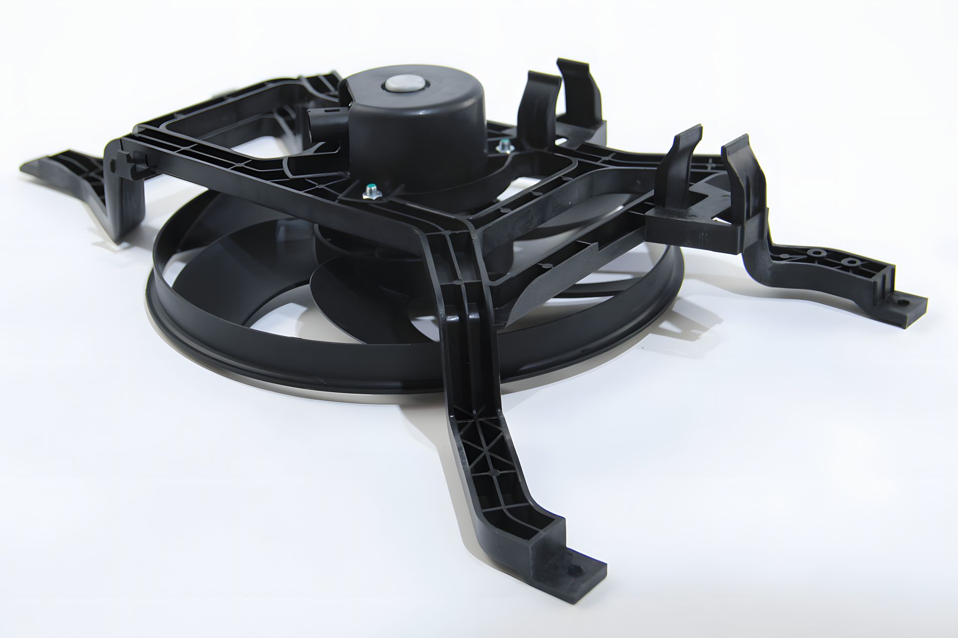 Радіаторний вентилятор ASAM (30446) для Logan/Sandero 1.2-1.6 04- (-AC) Радіаторний вентилятор ASAM (30446) для Logan/Sandero 1.2-1.6 04- (-AC)