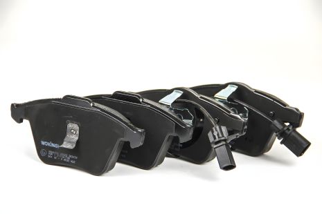 Передние тормозные колодки для Audi A4/A6/A8 00-, WOKING (P864302) Передние тормозные колодки для Audi A4/A6/A8 00-, WOKING (P864302)