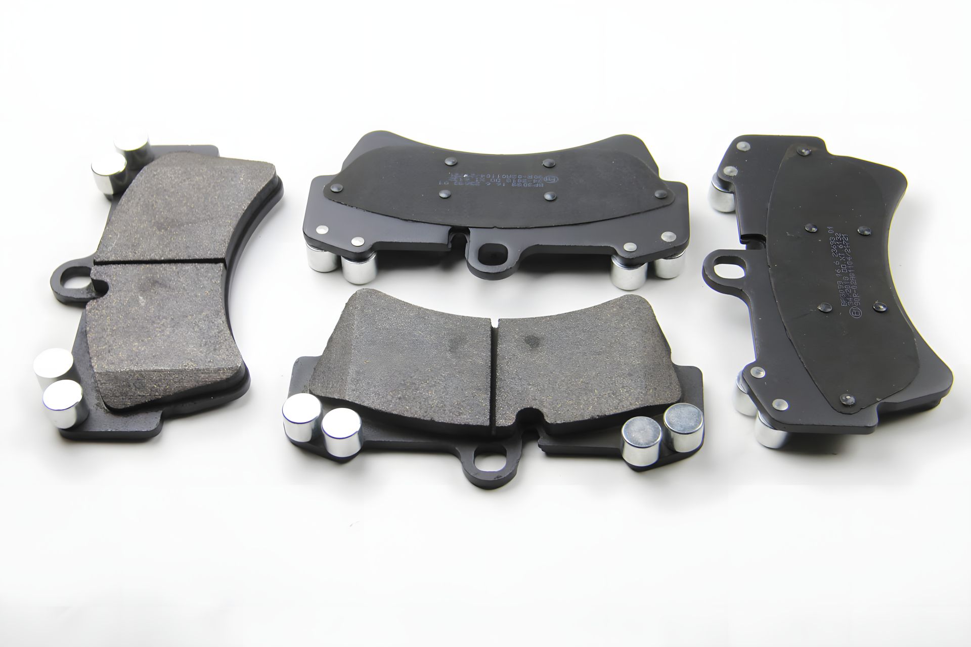 Передні гальмівні колодки Audi Q7/Touareg/Cayenne, Bremsi (BP3099) Передні гальмівні колодки Audi Q7/Touareg/Cayenne, Bremsi (BP3099)