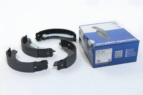 Задні гальмівні колодки барабанні Berlingo/Partner 96-05, HELLA PAGID (8DB355001831) Задні гальмівні колодки барабанні Berlingo/Partner 96-05, HELLA PAGID (8DB355001831)