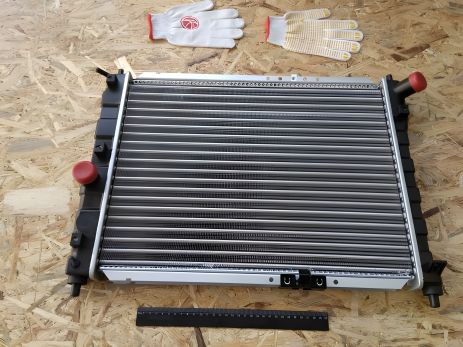 Радиатор охлаждения Lanos (без кондиционера), AURORA (CR-DW0011) (96351263) Радиатор охлаждения Lanos (без кондиционера), AURORA (CR-DW0011) (96351263)