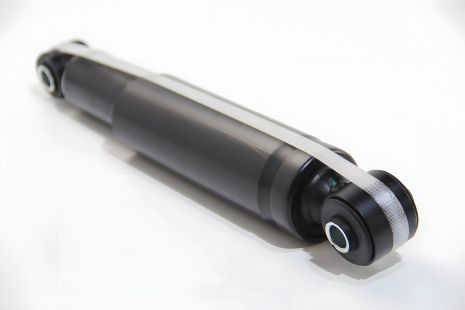 Задний амортизатор для Trafic/Vivaro 01- (газ), JP Group (1252103900) Задний амортизатор для Trafic/Vivaro 01- (газ), JP Group (1252103900)