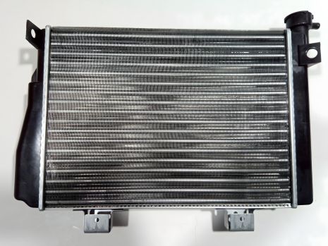Алюмінієвий радіатор охолодження для ВАЗ 2107, TEMPEST (2107-1301012-11) (TP2107-1301010) Алюмінієвий радіатор охолодження для ВАЗ 2107, TEMPEST (2107-1301012-11) (TP2107-1301010)