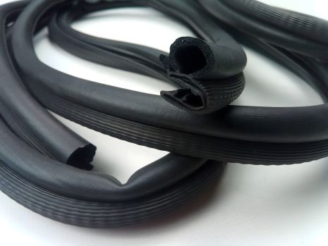 Дверний ущільнювач ВАЗ 2101, GUMEX, к-т 4 шт. (2107-6107018-КТ)