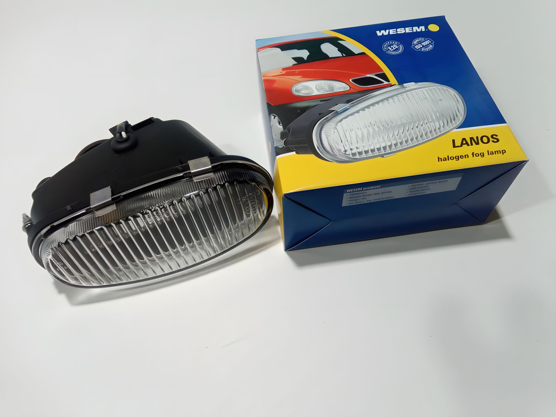 Левая противотуманная фара Lanos, WESEM (22084) (96303261) Левая противотуманная фара Lanos, WESEM (22084) (96303261)