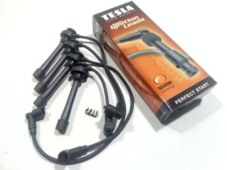 Провода зажигания для Tiggo, силиконовые, длинные колпачки, производитель TESLA (T313B) (SMW338624) Провода зажигания для Tiggo, силиконовые, длинные колпачки, производитель TESLA (T313B) (SMW338624)