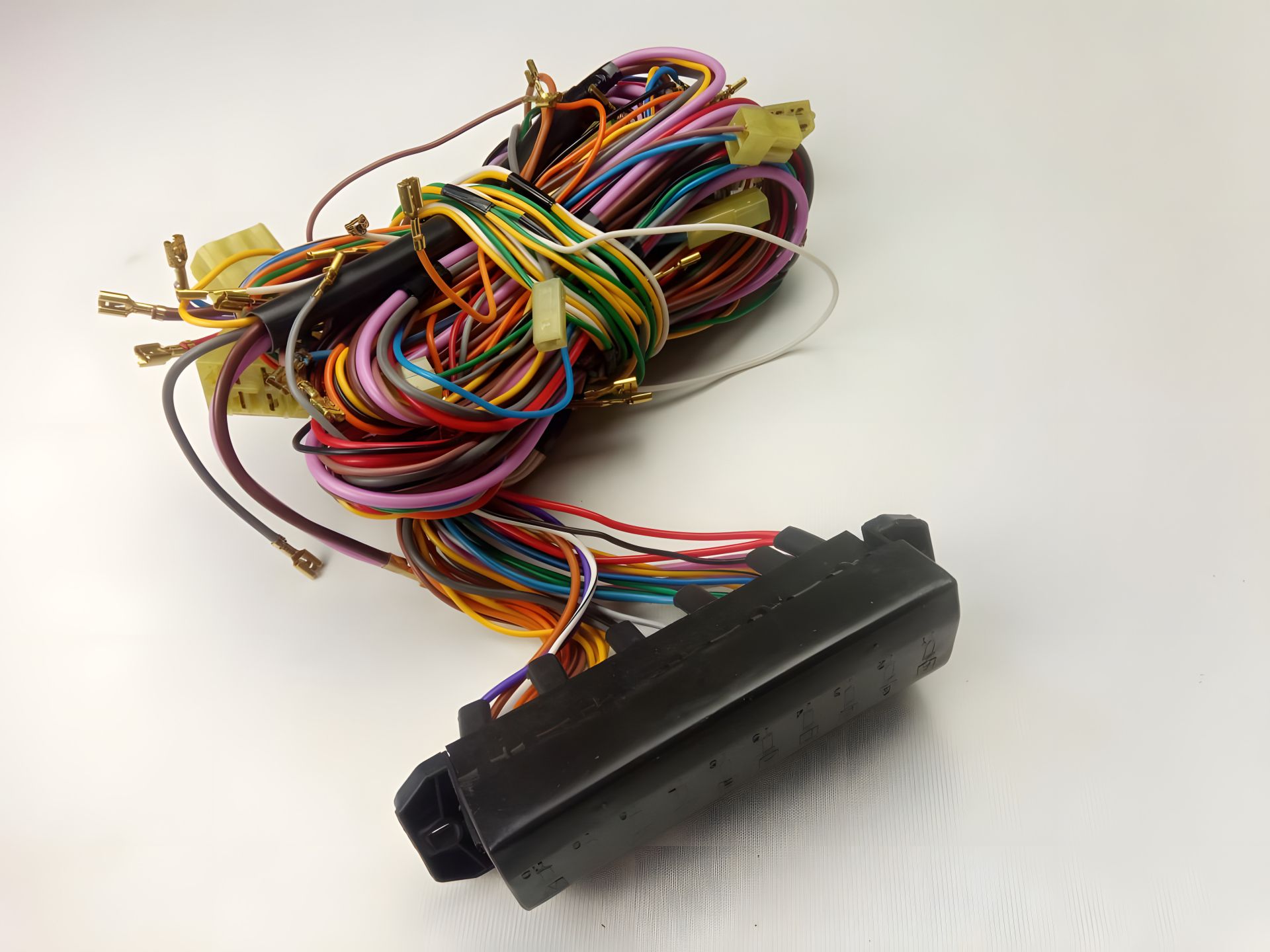 Проводка для ВАЗ 2101, передня частина (торпеда+капот), комплект Проводка для ВАЗ 2101, передня частина (торпеда+капот), комплект