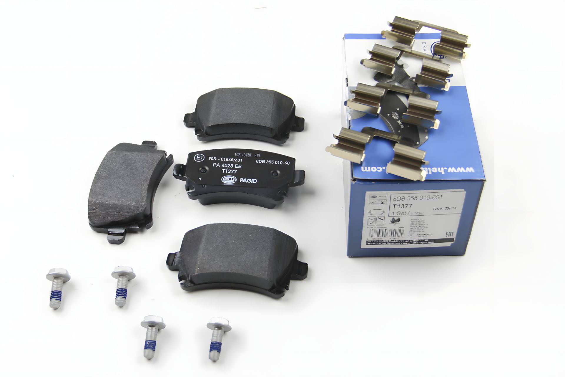 HELLA PAGID задні гальмівні колодки (8DB355010601), audi a3/a4/a6/skoda octavia/superb/vw caddy 3/golf 5/6 HELLA PAGID задні гальмівні колодки (8DB355010601), audi a3/a4/a6/skoda octavia/superb/vw caddy 3/golf 5/6