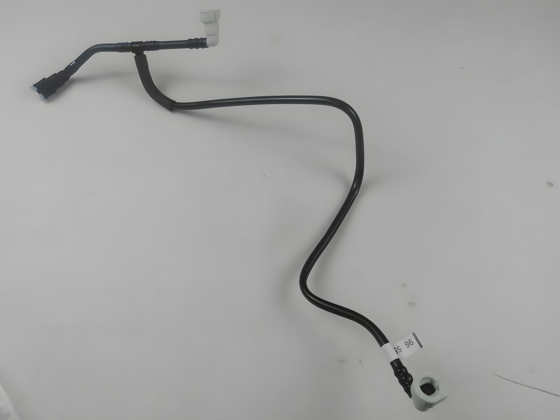 Паливна трубка Lacetti "GM" (96553796) від бака до фільтра Паливна трубка Lacetti "GM" (96553796) від бака до фільтра