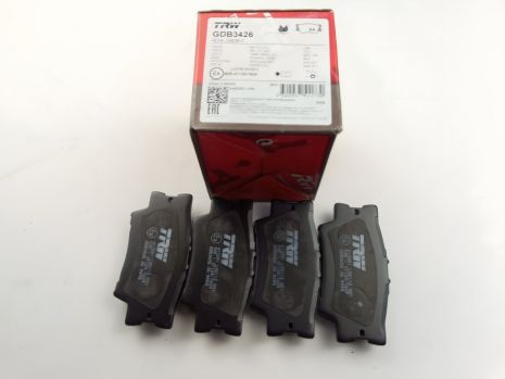 Тормозные задние колодки для RAV4 05-, TRW (GDB3426) (04466-42060)