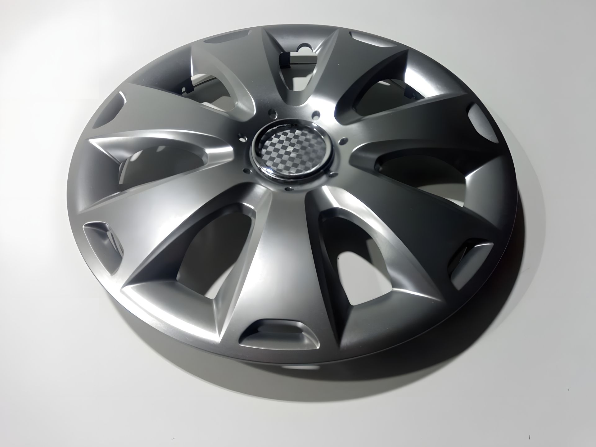 Колпаки SJS 16" для Ford, Турция, комплект 4 шт, с эмблемой (417/16) Колпаки SJS 16" для Ford, Турция, комплект 4 шт, с эмблемой (417/16)