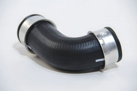 Задний патрубок интеркулера Audi A3/Volkswagen GOLF V, Autotechteile (3145019)