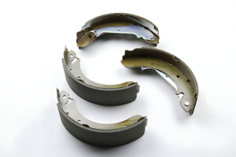 Задні гальмівні колодки Ford Siera 82-93 (TRW), Bremsi (GF0215) Задні гальмівні колодки Ford Siera 82-93 (TRW), Bremsi (GF0215)