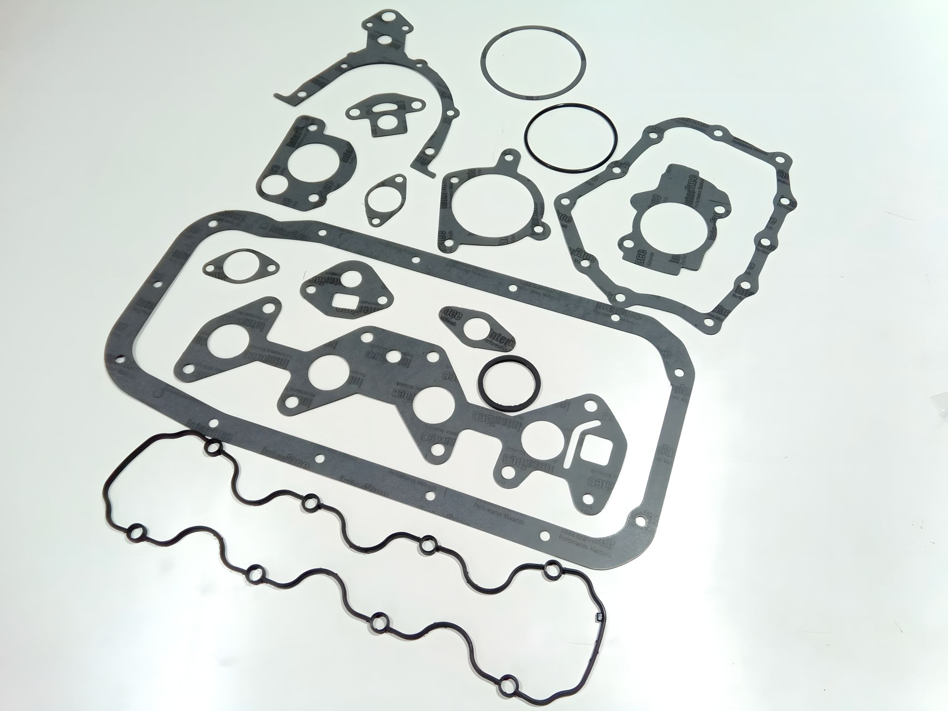 Прокладки двигуна Lanos 1.5 (повний к-кт), PMC (PFC-N006) + сальники (93740202) Прокладки двигуна Lanos 1.5 (повний к-кт), PMC (PFC-N006) + сальники (93740202)