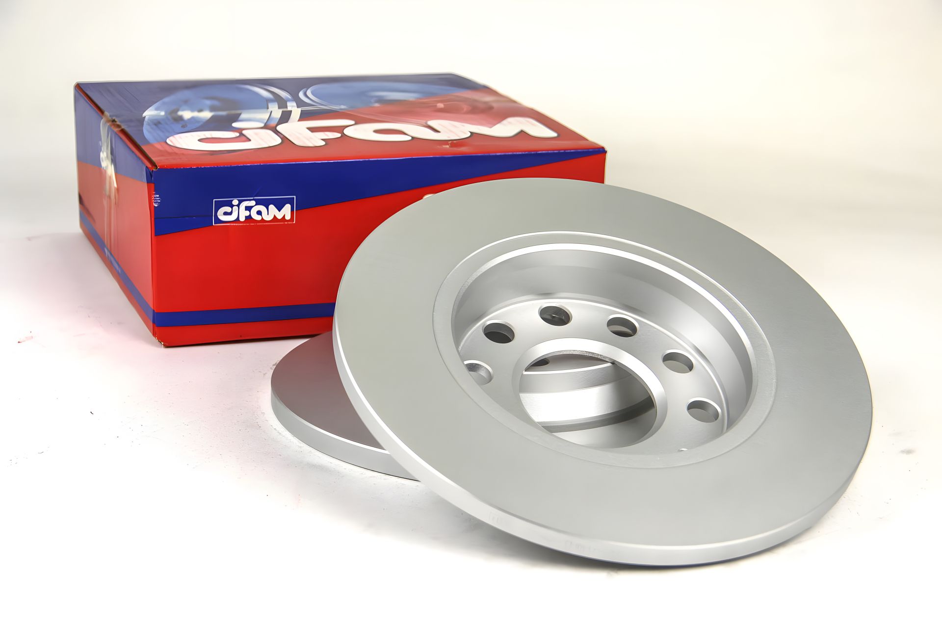 Задній гальмівний диск Exeo/A4/A4 05-13, CIFAM (800749C) Задній гальмівний диск Exeo/A4/A4 05-13, CIFAM (800749C)