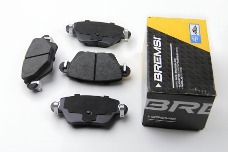 Задние тормозные колодки для Kangoo 4x4/Mondeo III 01-, бренд Bosch, модель Bremsi (BP2927) Задние тормозные колодки для Kangoo 4x4/Mondeo III 01-, бренд Bosch, модель Bremsi (BP2927)