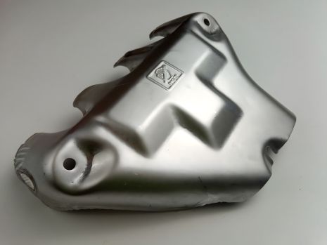 Защитный кожух выпускного коллектора для Lanos 1.5, GM (96182236) Защитный кожух выпускного коллектора для Lanos 1.5, GM (96182236)