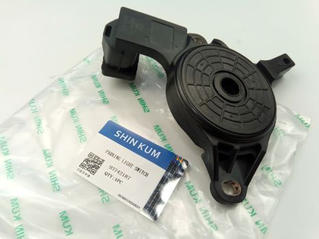 Датчик селектора АКПП для Lacetti, SHIN KUM (93742966, 93742187) Датчик селектора АКПП для Lacetti, SHIN KUM (93742966, 93742187)