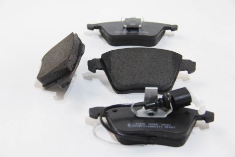 Колодки передні гальмівні Audi A4/A6/A8 00-, A.B.S. (37426) Колодки передні гальмівні Audi A4/A6/A8 00-, A.B.S. (37426)