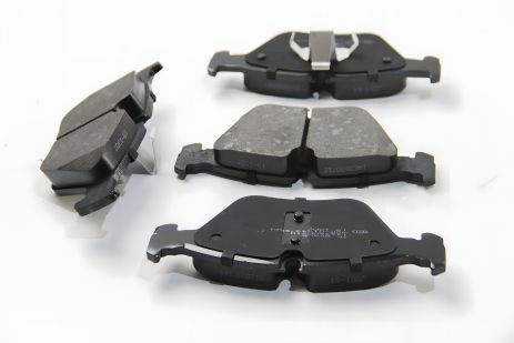 Передние тормозные колодки BMW 3 (E46)/5 (E39)/X3 (E83) (ATE), JP Group (1463600710)