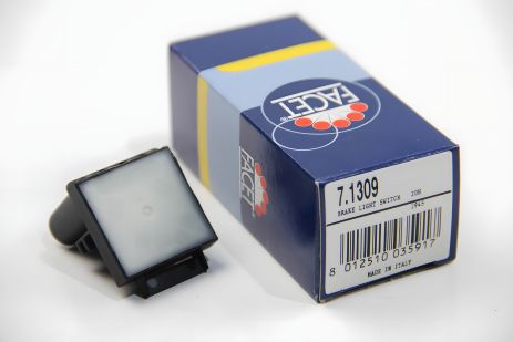 Датчик педали сцепления для Caddy 04-/Golf 08- 1.2-2.0, FACET (71309)