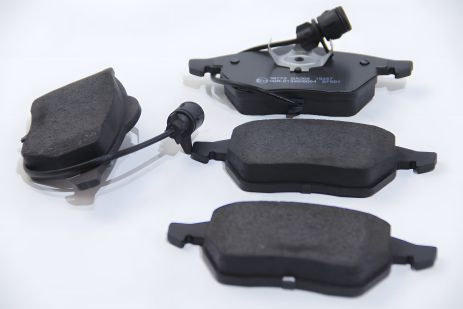 Передние тормозные колодки для 100/200/A4/A6/Passat 79-01, ABS (36773) Передние тормозные колодки для 100/200/A4/A6/Passat 79-01, ABS (36773)