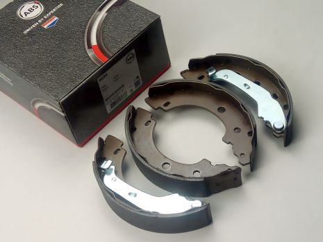 Тормозные задние колодки для Kangoo, ABS (9031) короткая база (7701205523)