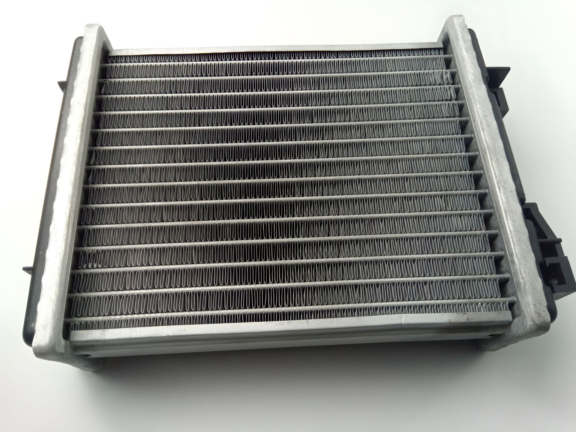 Радіатор обігрівача ВАЗ 2101 алюмінієвий, Лузар COMFORT (LRh 0101b) Радіатор обігрівача ВАЗ 2101 алюмінієвий, Лузар COMFORT (LRh 0101b)