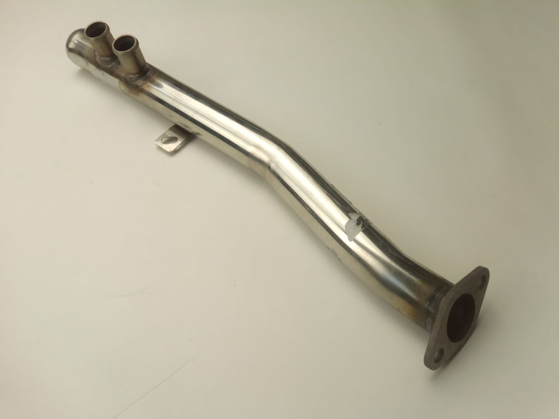 Трубка отвода тосола для Славута, ACS (P260), нержавеющая сталь (245-1303090-30) Трубка отвода тосола для Славута, ACS (P260), нержавеющая сталь (245-1303090-30)