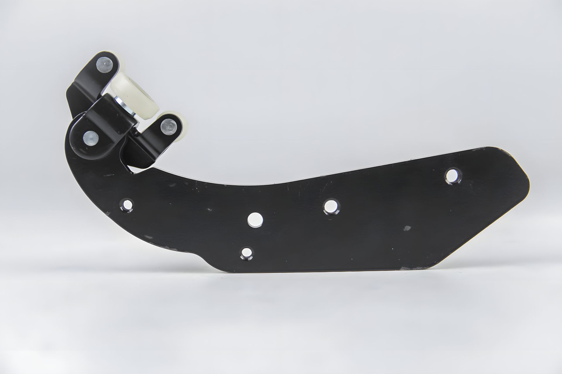 Ролик двери MB Vito (W447) верхний боковой, BASBUG (BSG60447747) Ролик двери MB Vito (W447) верхний боковой, BASBUG (BSG60447747)