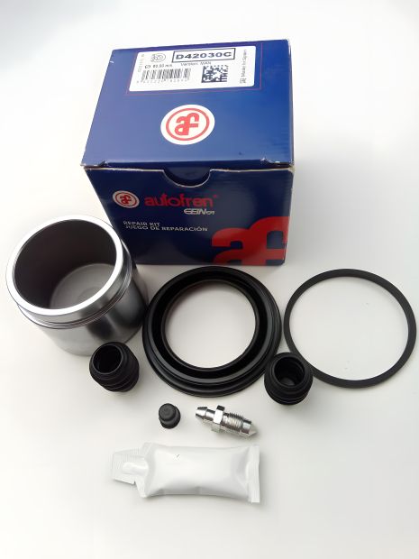 Передний суппорт ремкомплект Tucson (JM) d 60 мм с поршнем, AUTOFREN (D42030C)