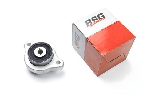 Сайлентблок переднього важеля Vito (639) 11- (передній) Л, BASBUG (BSG60700156)