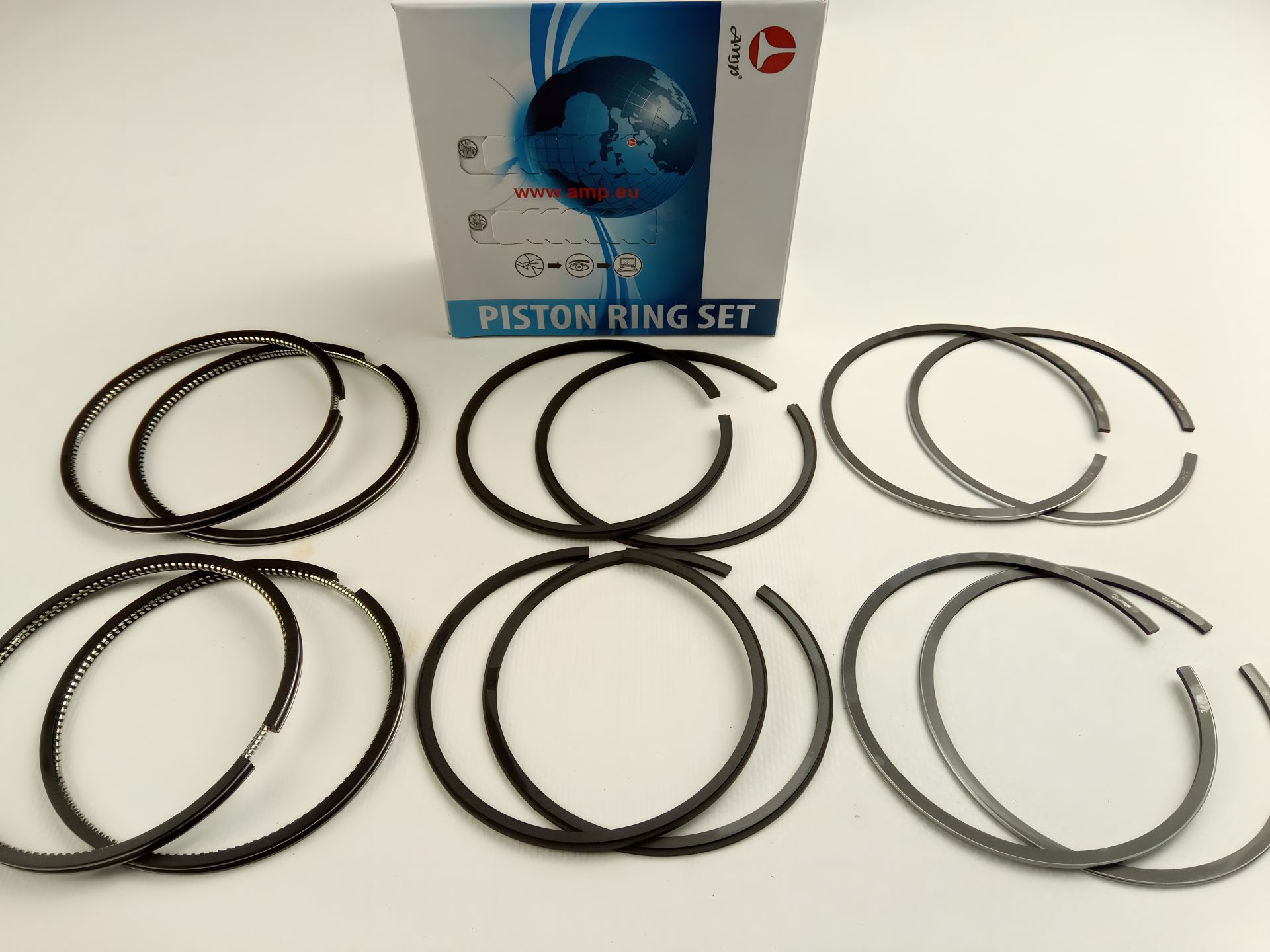 Кольца AMP 82,4 цельные/чугунные для двигателя (21083-1000100-31, PR-LAD-44-2804-040) Кольца AMP 82,4 цельные/чугунные для двигателя (21083-1000100-31, PR-LAD-44-2804-040)