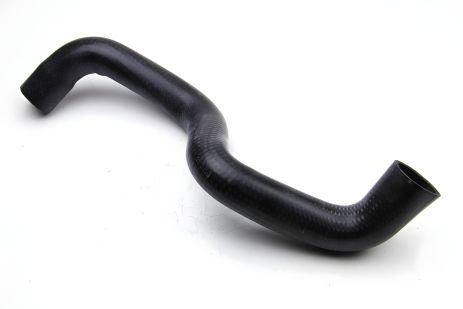 Интеркулерный патрубок Combo 1.7DI/CDTI 01-Л большой, BASBUG (BSG65720047)