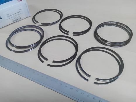 Комплект кілець AMP 82,8 (PR-LAD-44-2804-080) цільне/чавунне (21083-1000100-32)