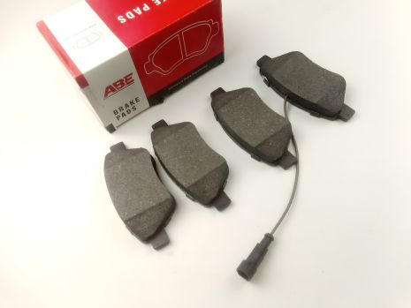 Колодки передние тормозные Doblo 05-, ABE (C1F036ABE) с датчиком износа (77362194) Колодки передние тормозные Doblo 05-, ABE (C1F036ABE) с датчиком износа (77362194)