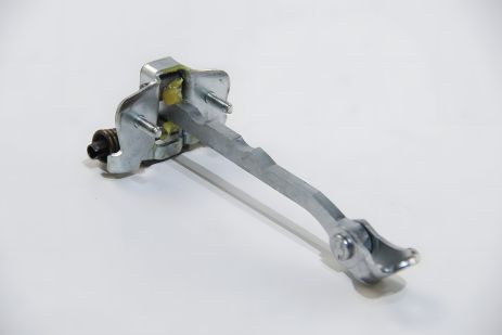 Пер. двери ограничитель для Renault Trafic/Opel Vivaro 01-, Autotechteile (5050169) Пер. двери ограничитель для Renault Trafic/Opel Vivaro 01-, Autotechteile (5050169)