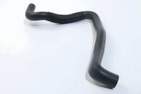 Нижний патрубок радиатора для VW T4 1.9 TD 91-98, JP Group (1114301400) Нижний патрубок радиатора для VW T4 1.9 TD 91-98, JP Group (1114301400)